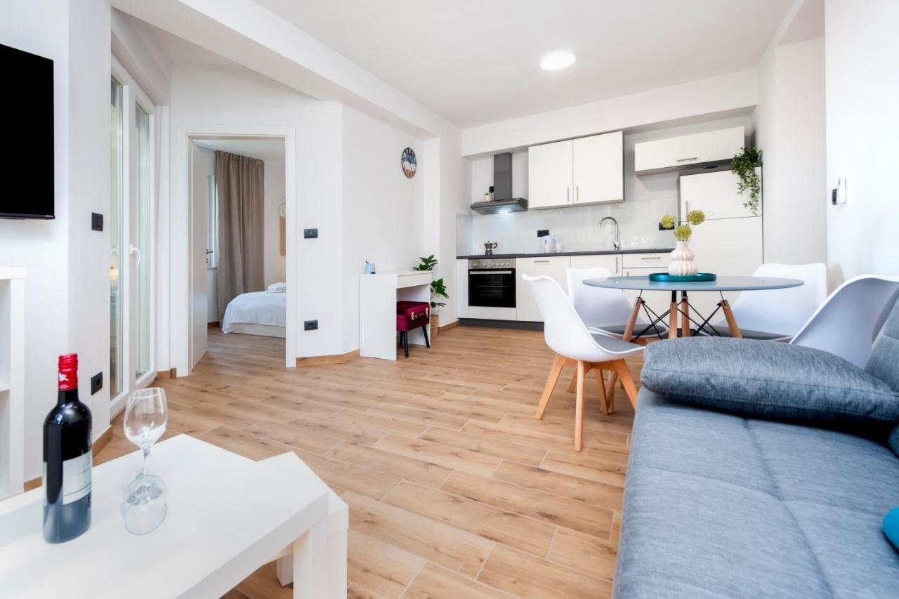 Apartments Sunrise & Sunset Rovinj Exterior foto